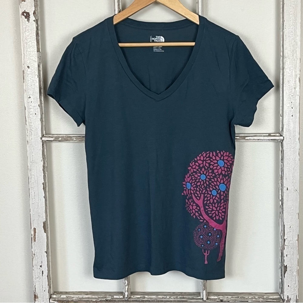 The North FaceV Neck T-shirt Women’s Large
